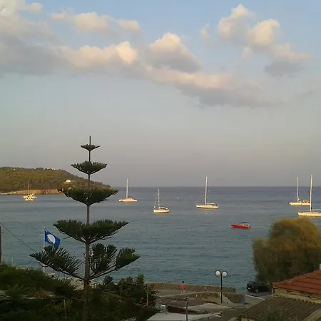 Apartmán Sunrise Flora Agia Marina  Exteriér fotografie