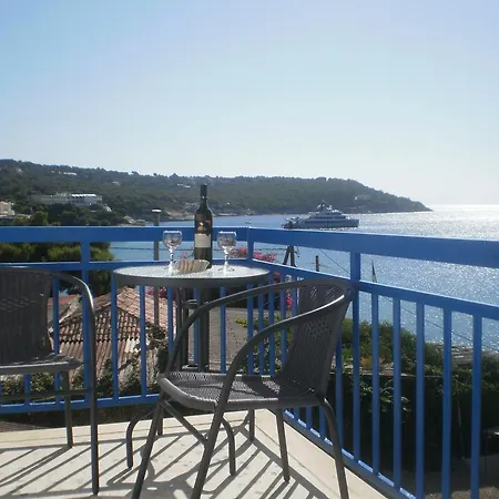 Apartmán Sunrise Flora Agia Marina  Pokoj fotografie