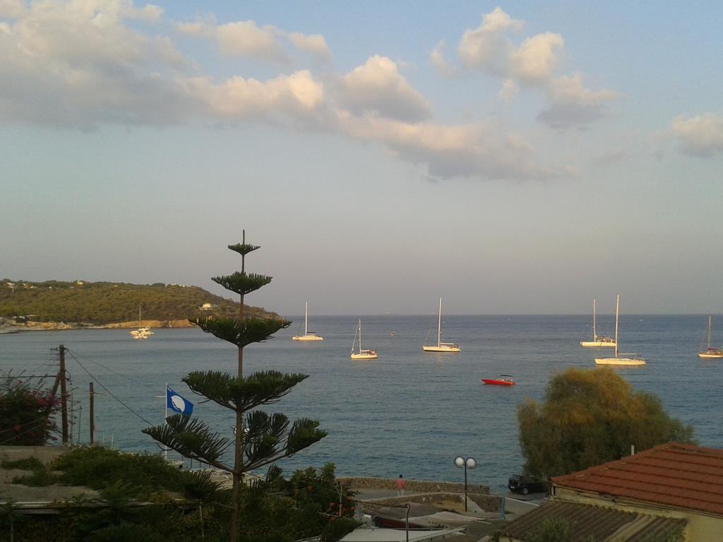 Apartment Sunrise Flora Agia Marina (Aegina)