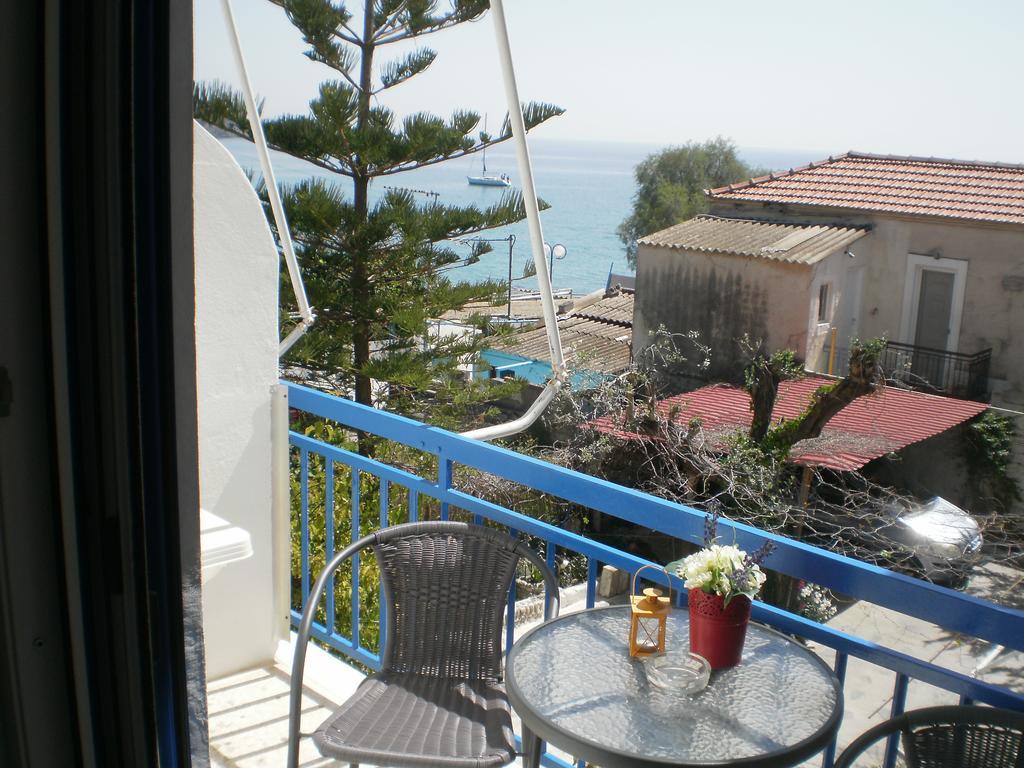 Sunrise Flora Apartment Agia Marina (Aegina)